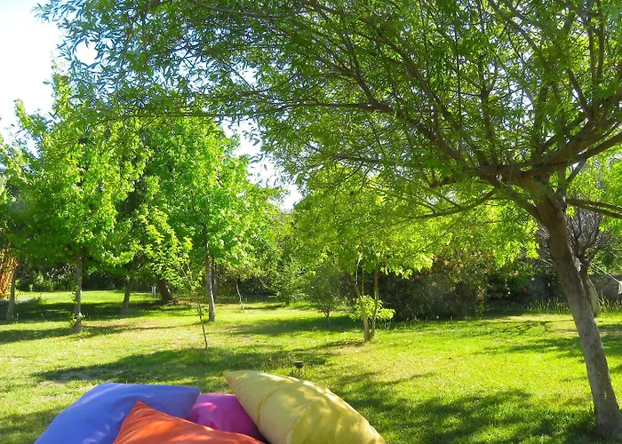 White فندق داتْشا